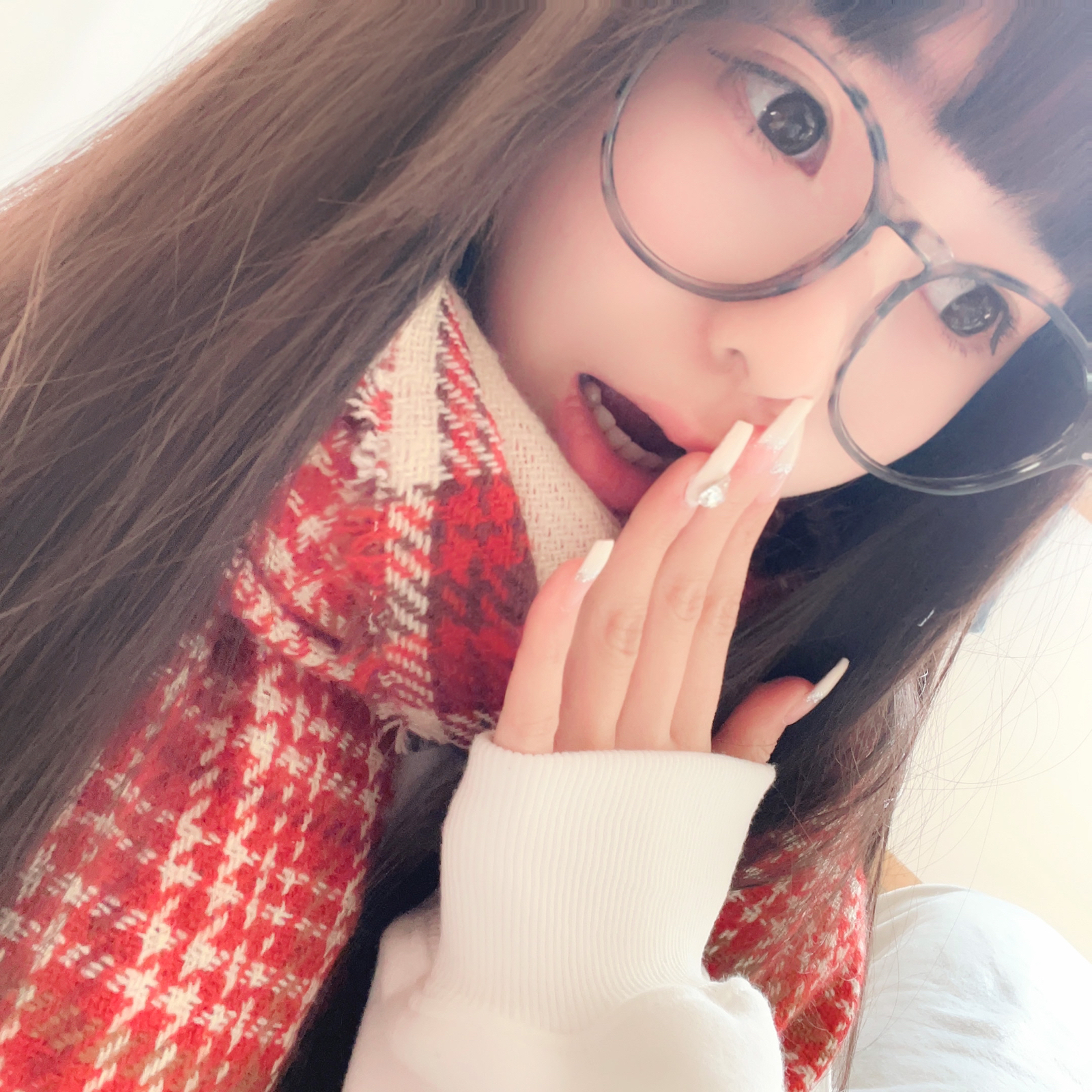 美女壁纸手机壁纸_美女高雅造型