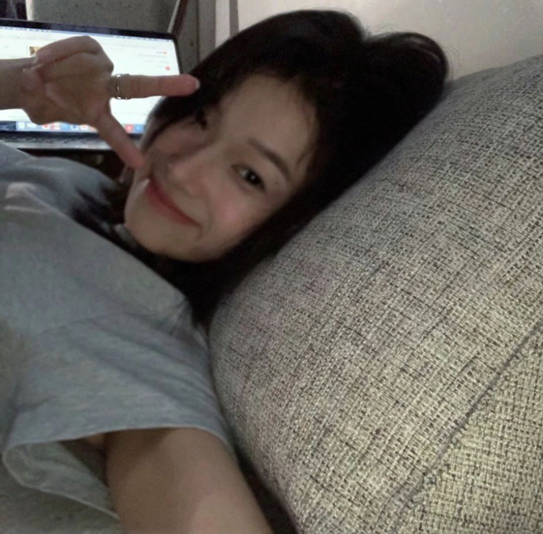 美女壁纸手机壁纸高清_美女图片微信头像真人