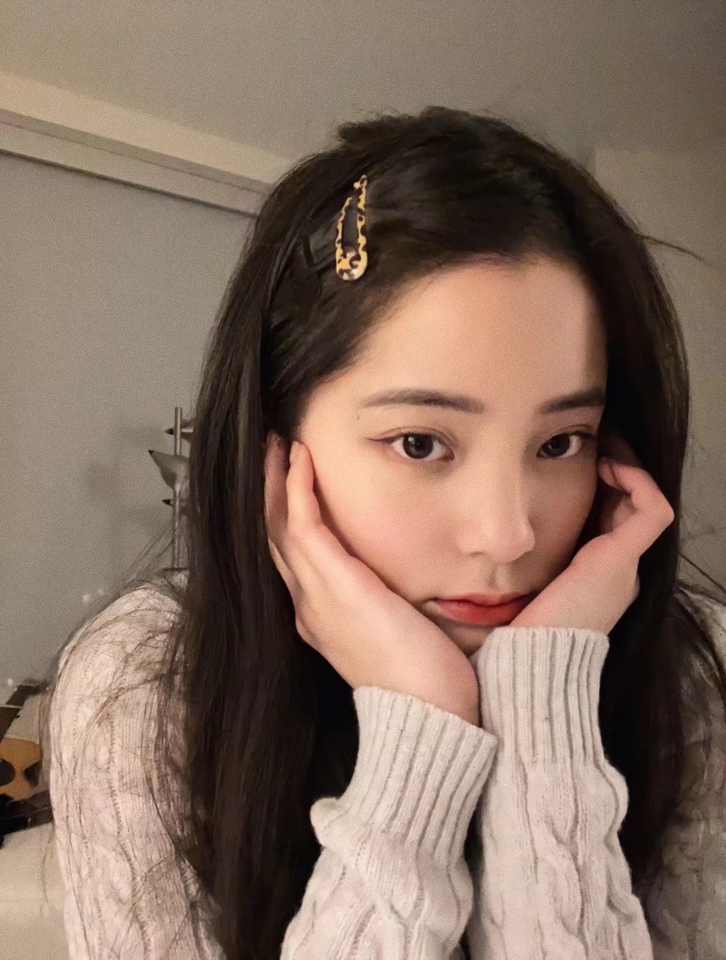 美女头像动漫_美女图片微信头像背影高清