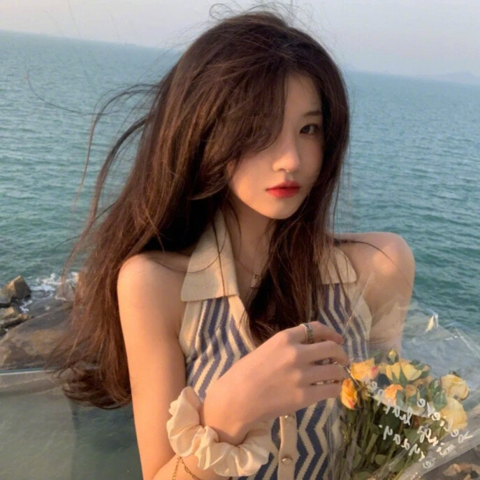 美女照片手机挡脸头像_美女照片背影侧面唯美