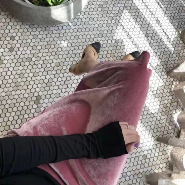 美女高雅造型_美女头像高冷