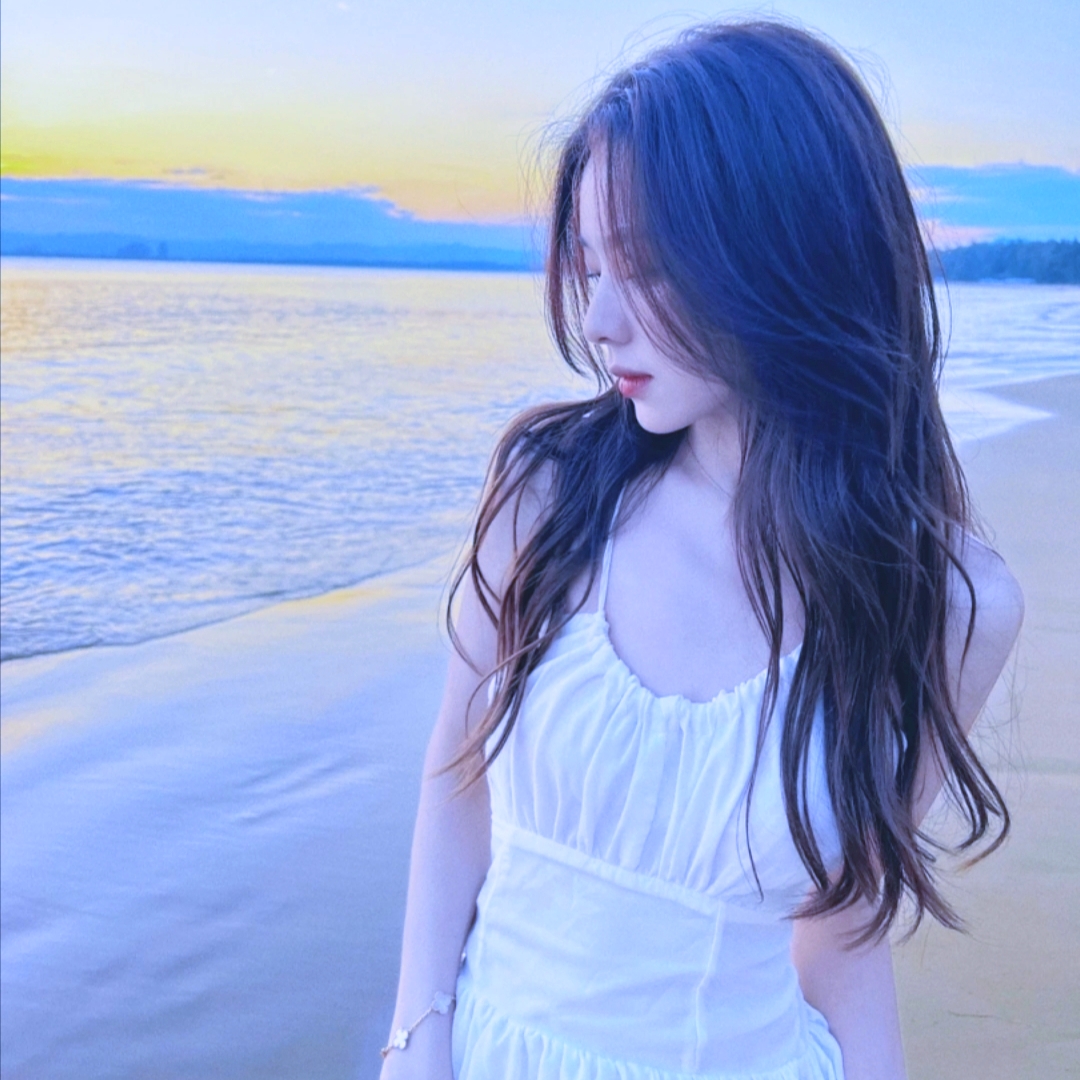 美女图片微信头像背影酷霸气_美女图片微信头像侧面