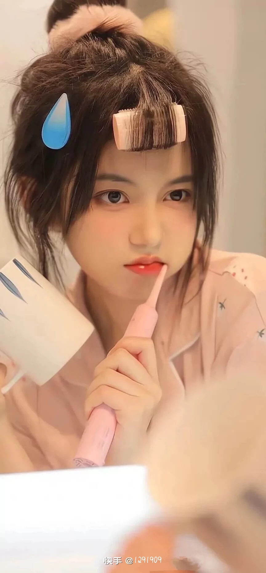 美女照片游泳中国_美女自拍