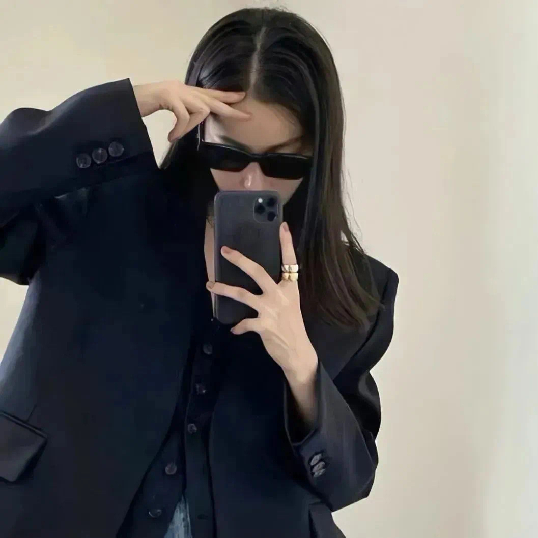 美女头像壁纸_美女自拍