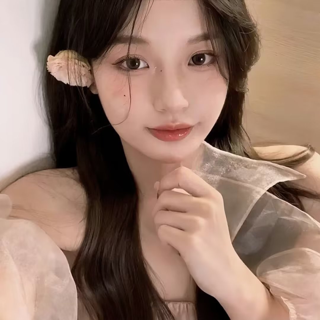 美女头像真人氛围感_美女头像真人可爱