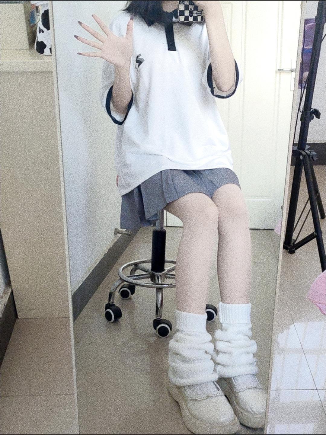 美女壁纸_美女照片游泳写真素材