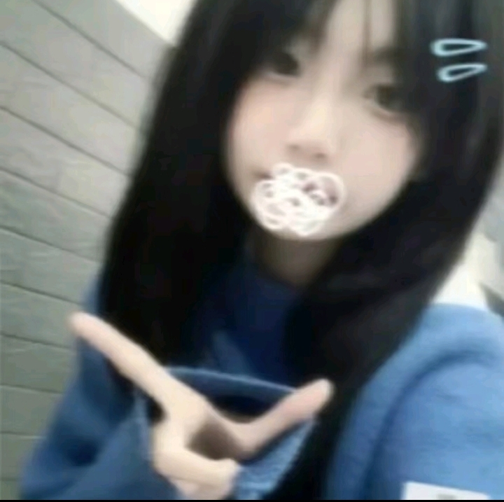美女头像真人高冷_美女照片游泳中国
