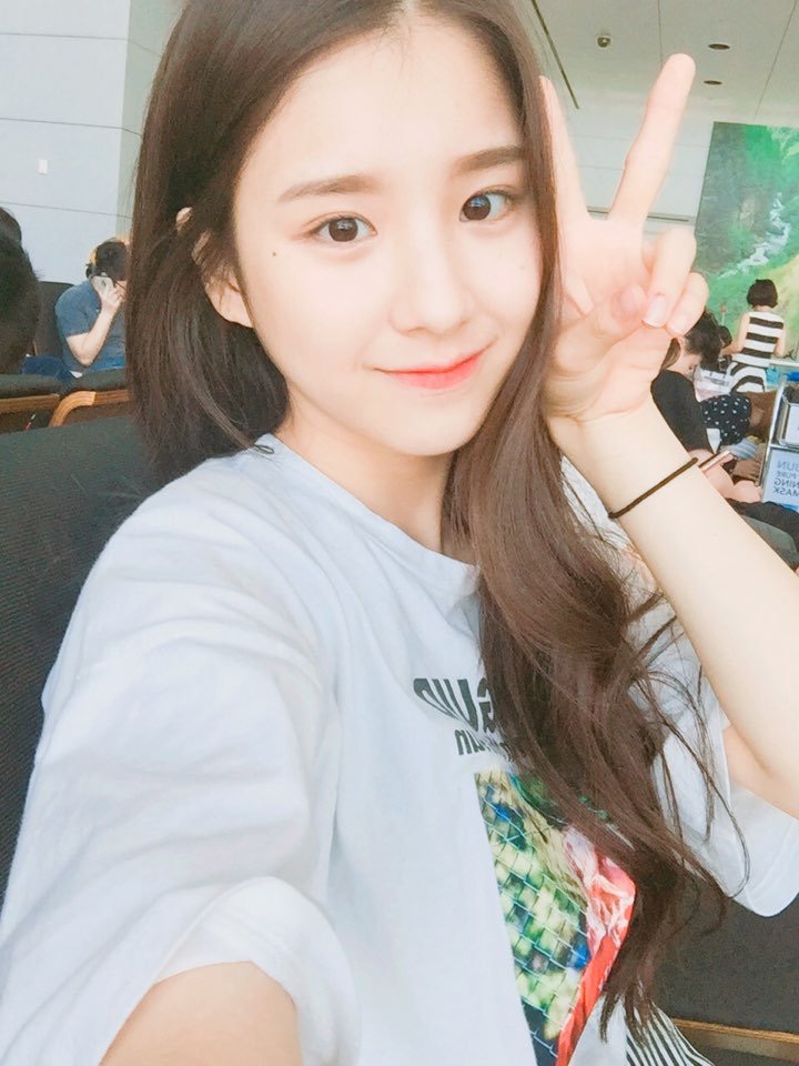 美女图片微信头像侧脸_美女壁纸