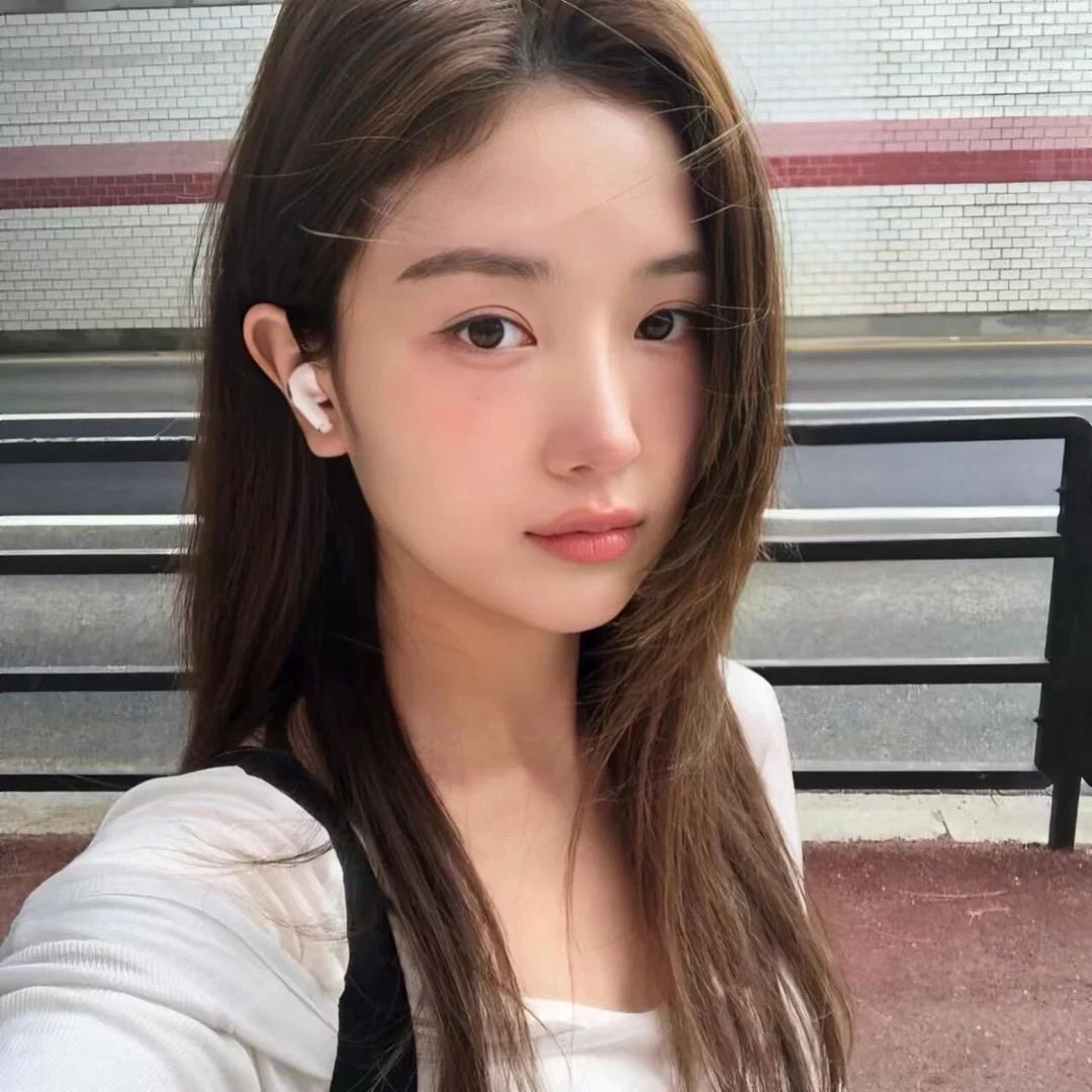 美女头像卡通_美女图片微信头像背影
