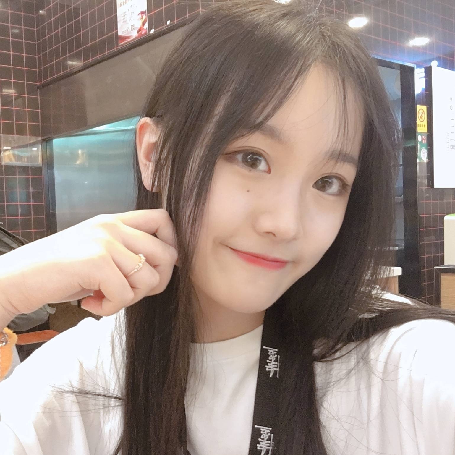 美女壁纸1920×1080_美女图片微信头像