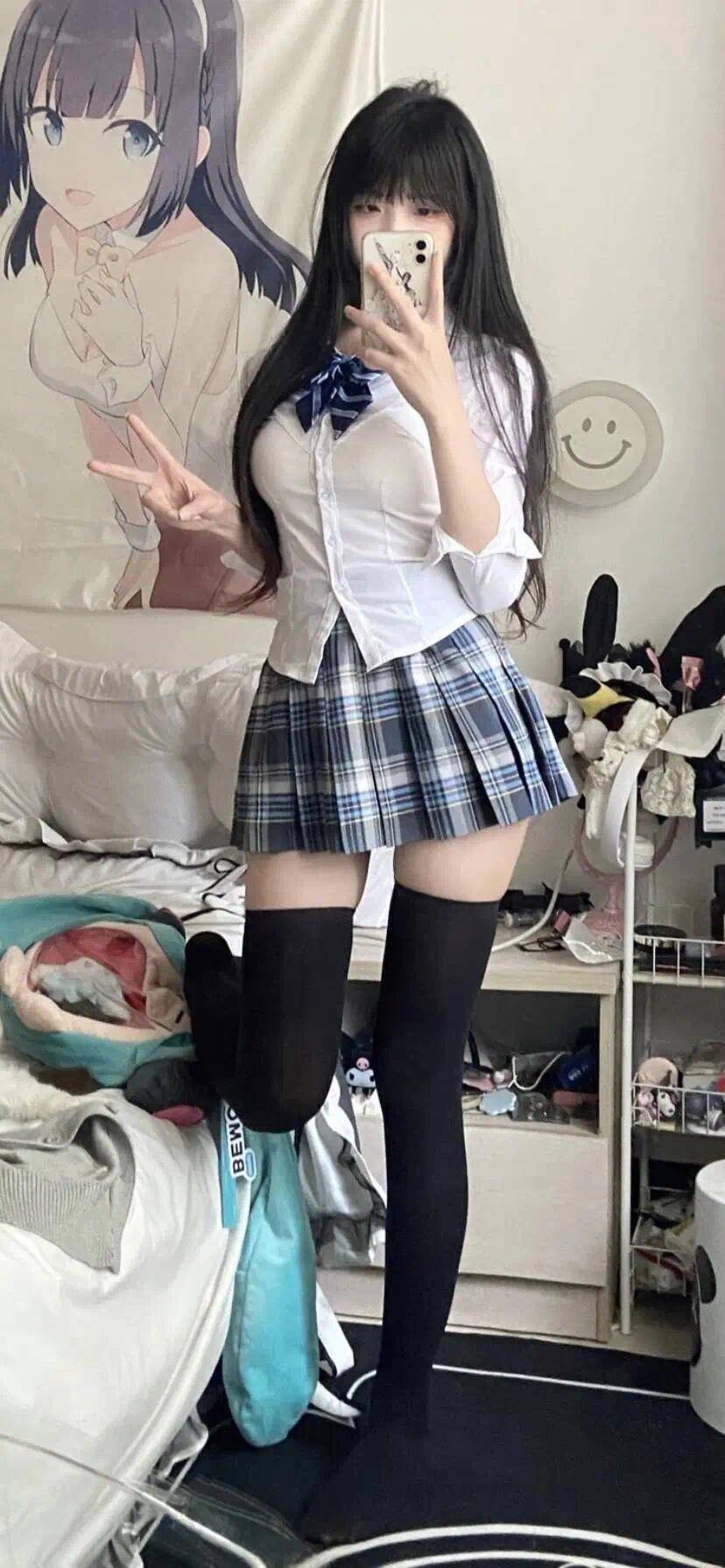 美女壁纸图片2025最新款_美女壁纸全屏