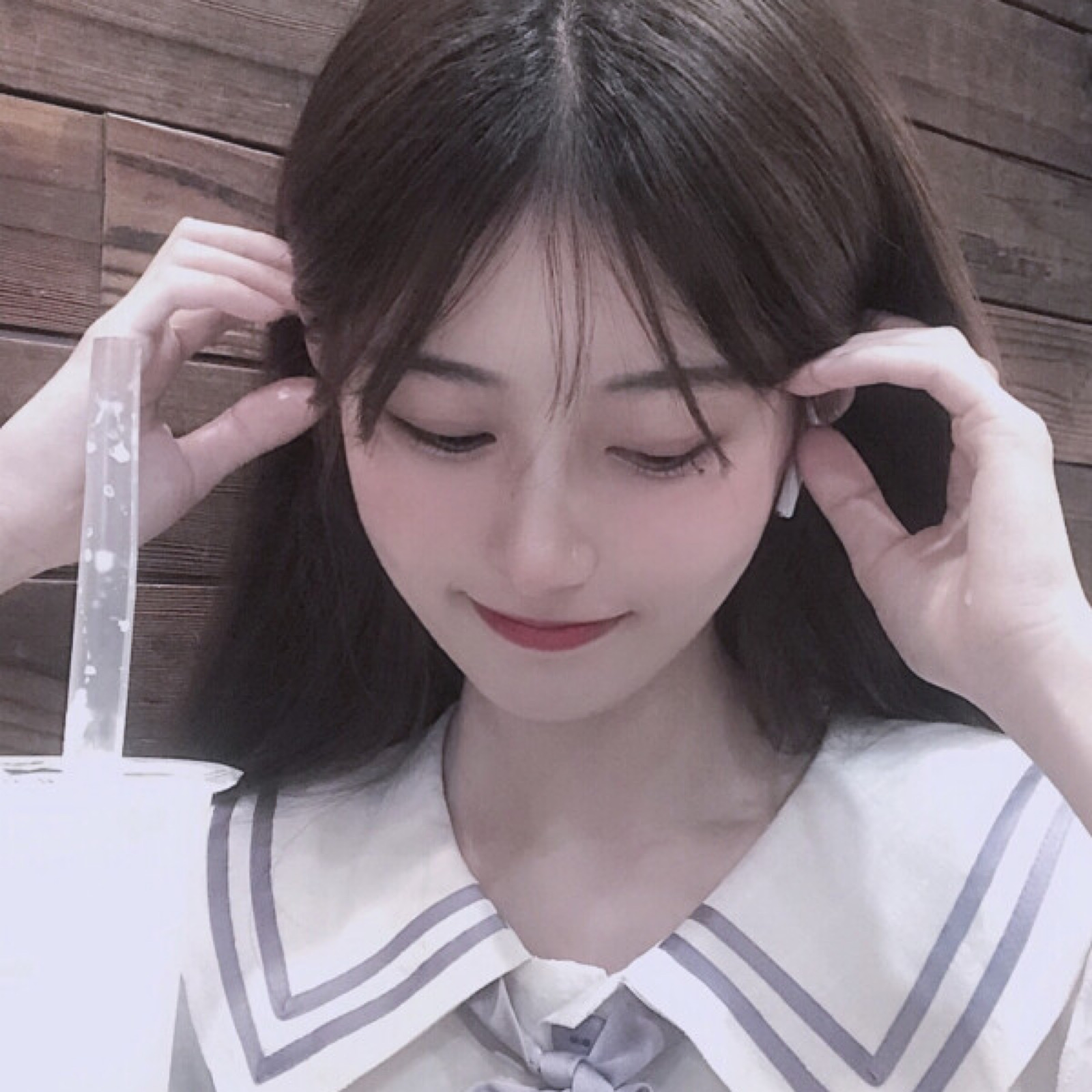 美女壁纸_美女头像真人头像简约