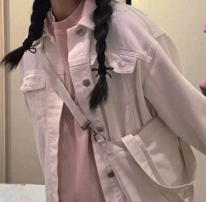 美女照片头发_美女头像真实