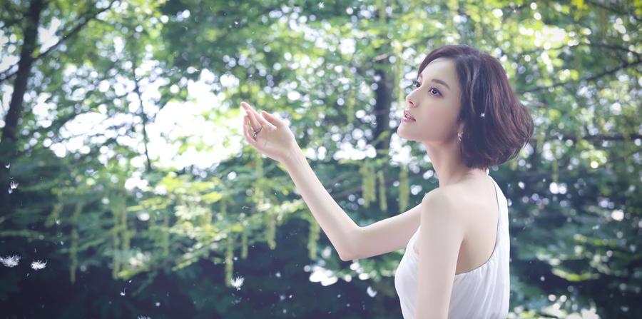 美女头像真人很吸引人_美女图片微信头像背影酷霸气