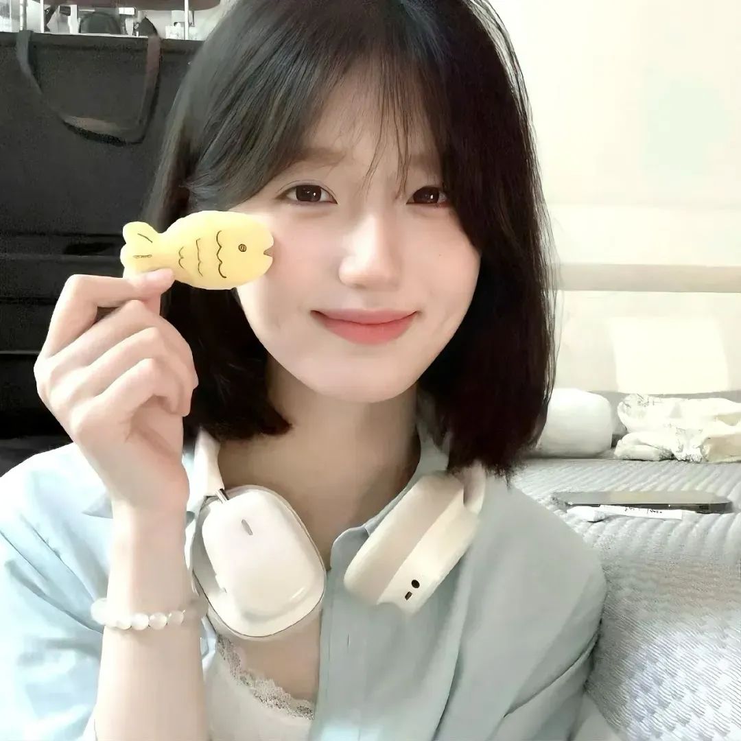 美女头像壁纸_美女照片