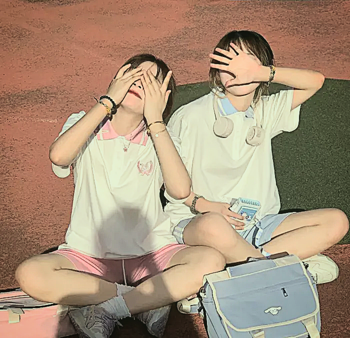 【国产黑色高跟鞋丝袜老师】美女壁纸手机壁纸_美女头像甜美