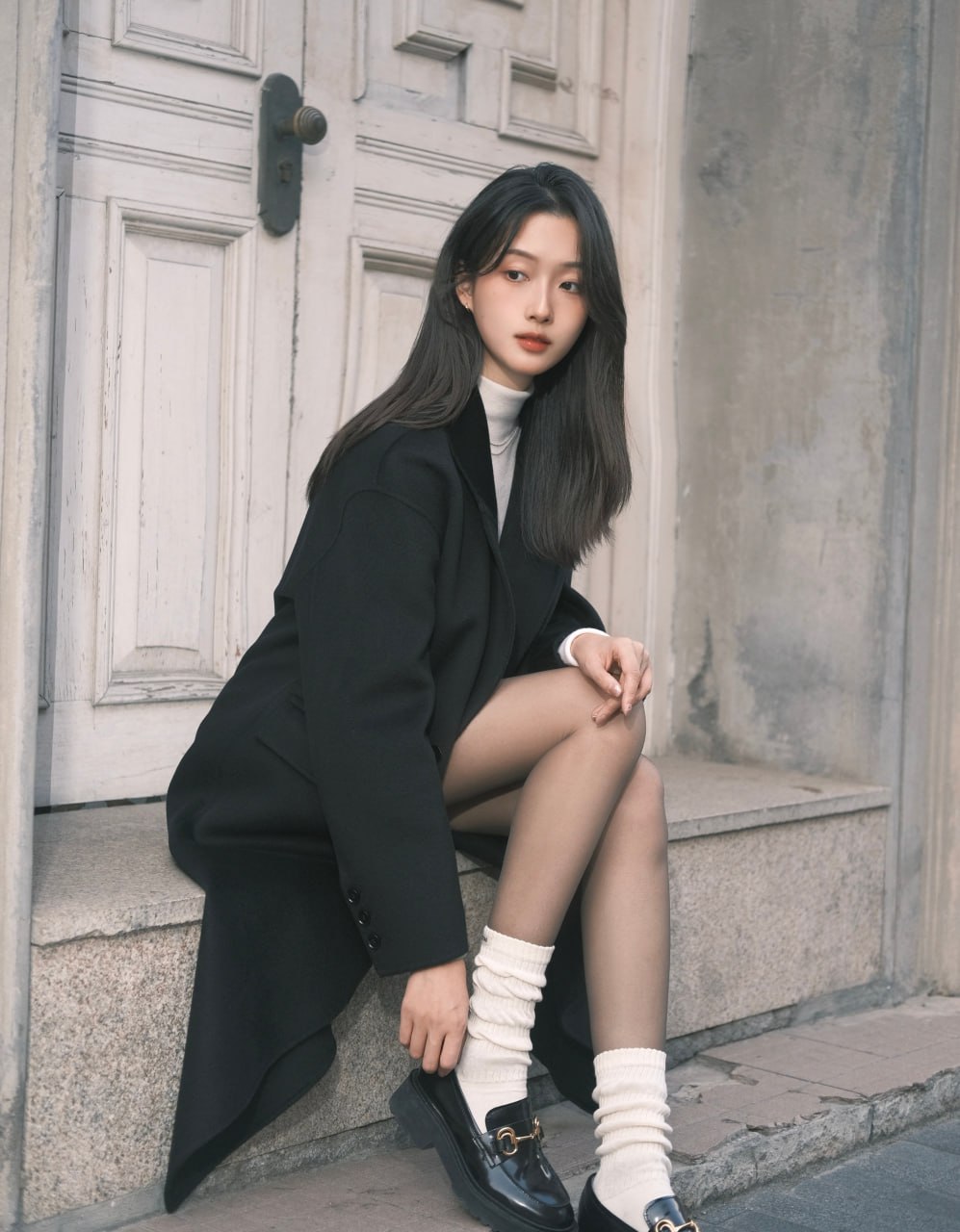 国产真实露脸精彩对白3p老婆_美女头像真人侧脸