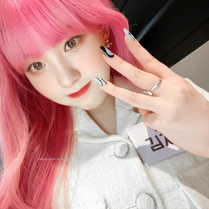 美女头像真人背影_美女图片微信头像