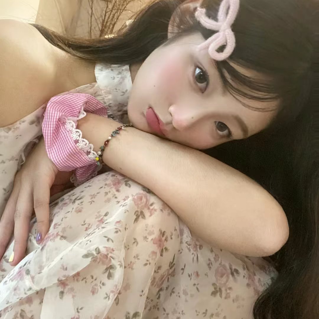 美女壁纸全屏_美女自拍