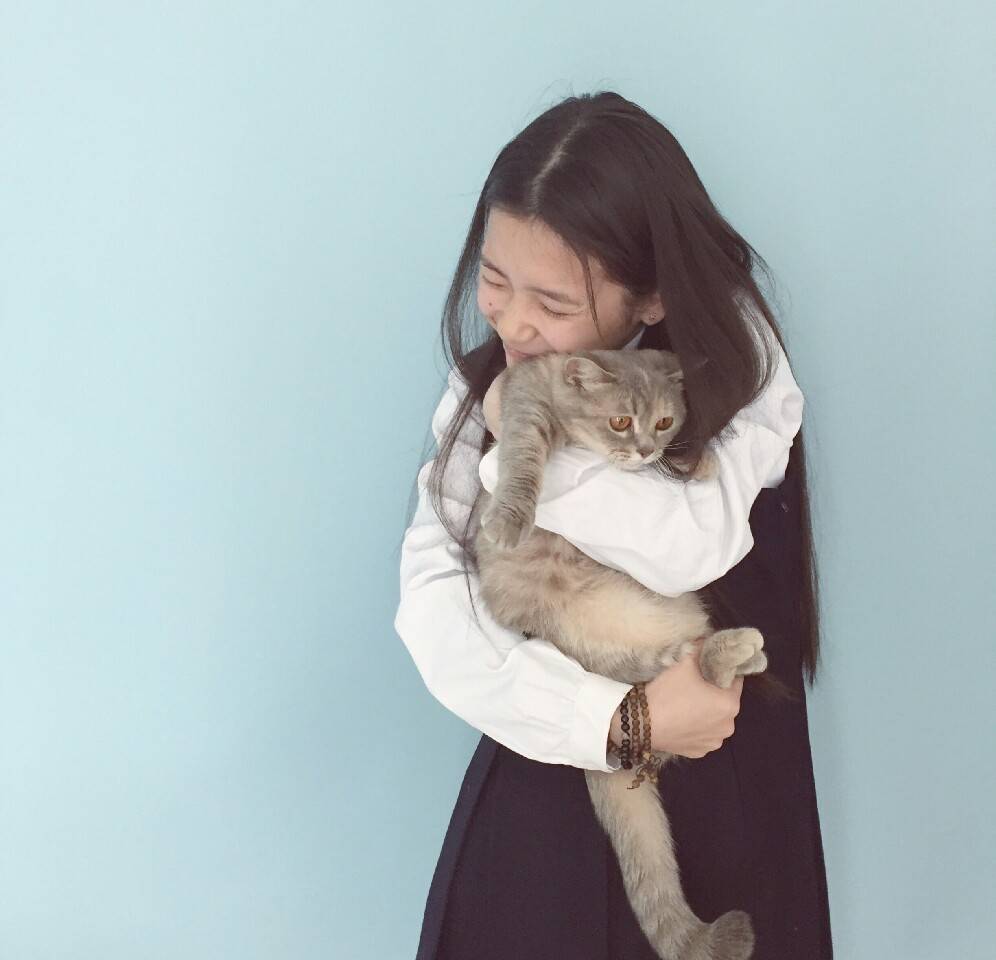 美女头像背影_美女照片头像真人图片
