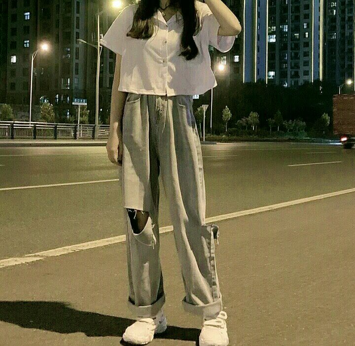 蝙蝠_美女头像真人侧脸