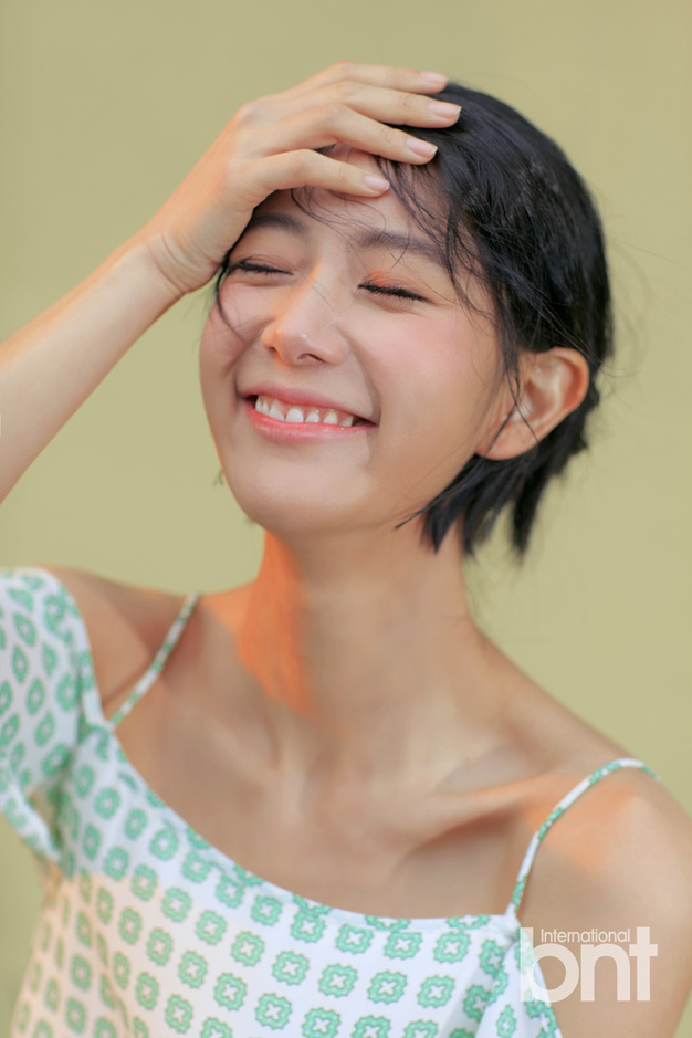 美女头像真人职业_美女壁纸手机壁纸