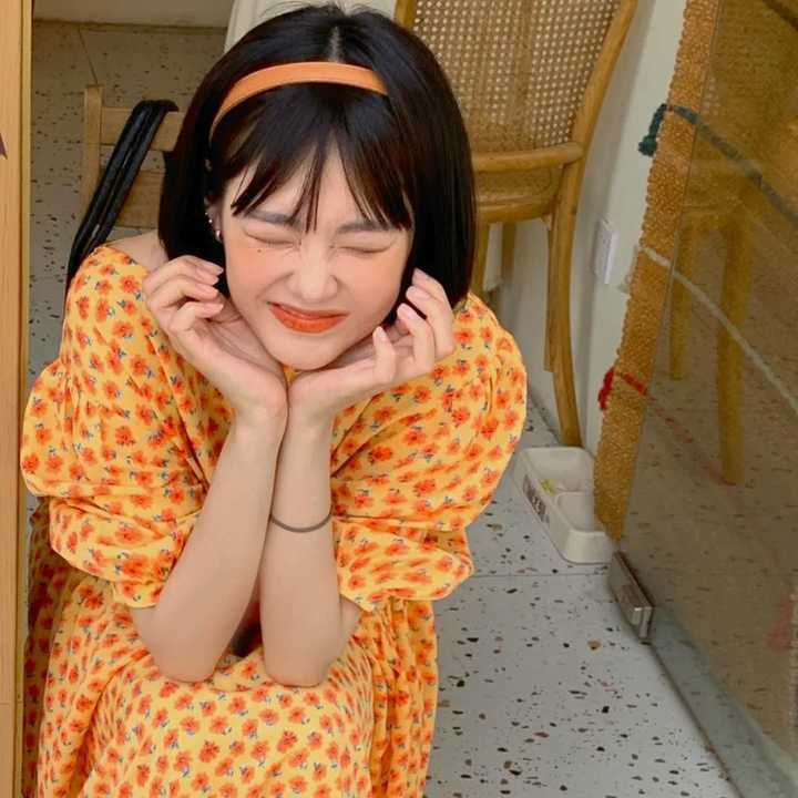 美女头像真人很吸引人_美女时尚街拍
