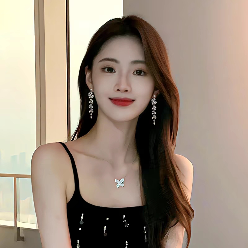 美女头像真人头像网红_美女图片微信头像侧面