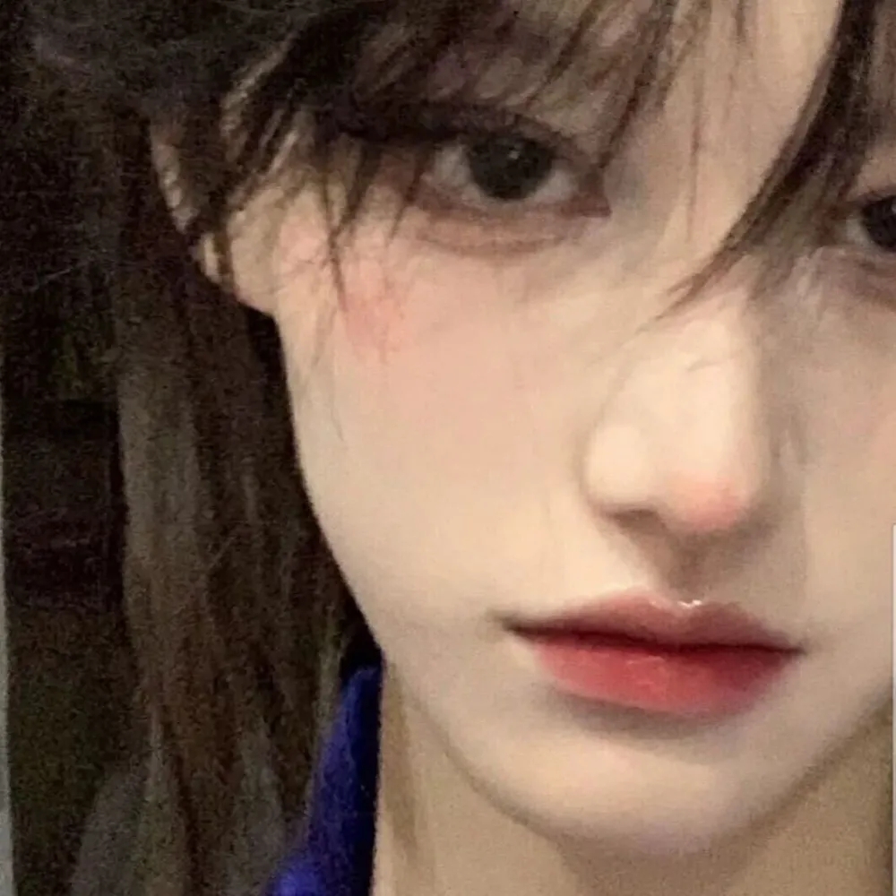 美女壁纸_美女自拍旅游头像