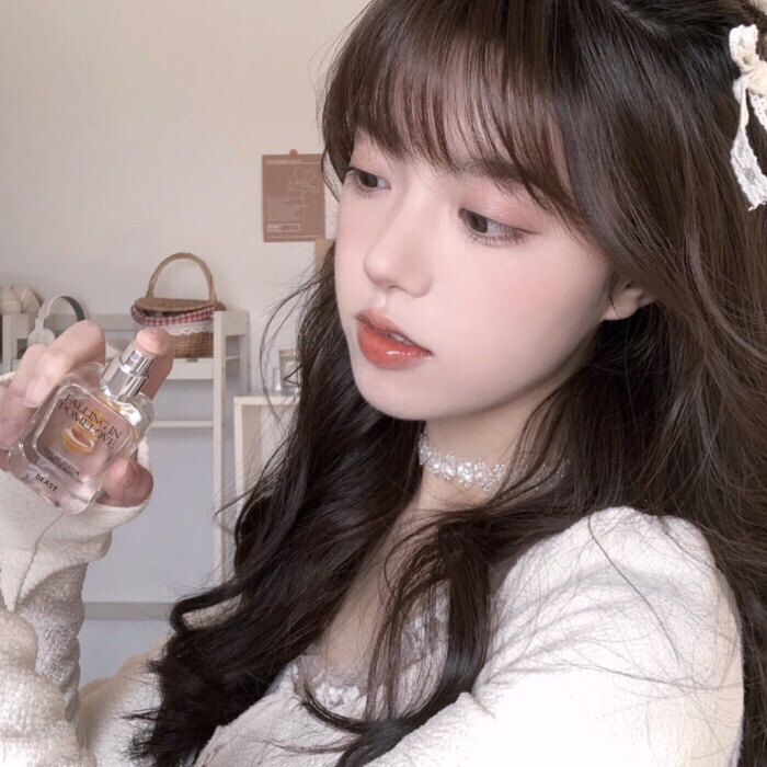 美女热舞_美女头像真人背影