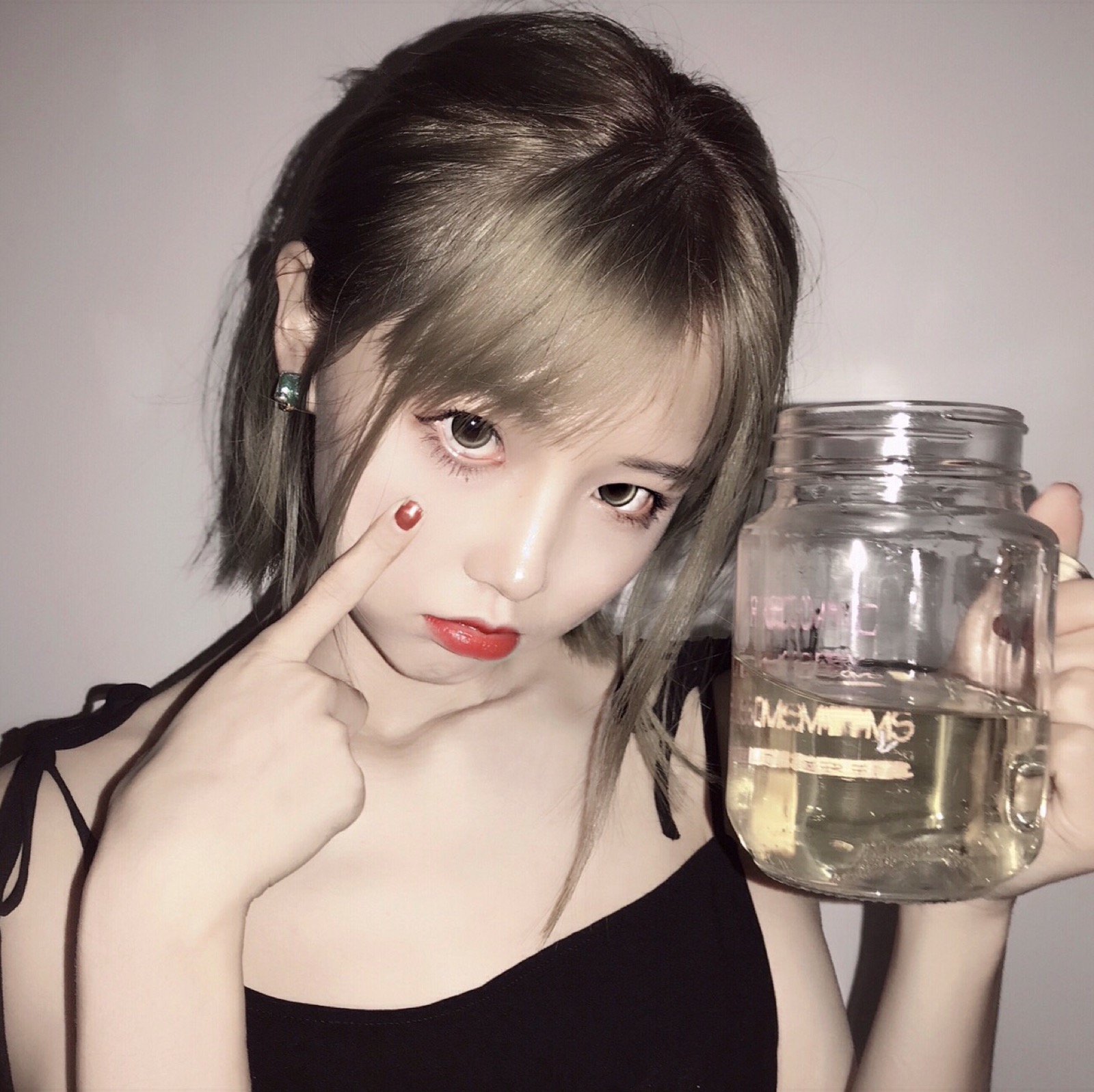 美女头像真人唯美_美女照片真人图片背面