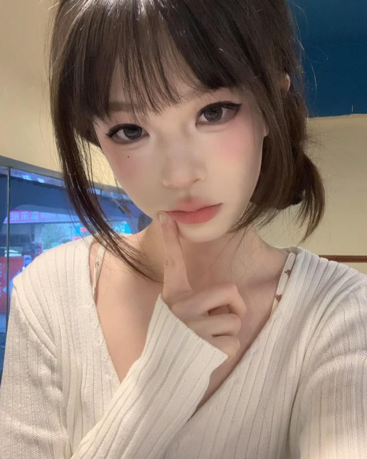 国产人人怕人人干视频_美女自拍背影微信头像
