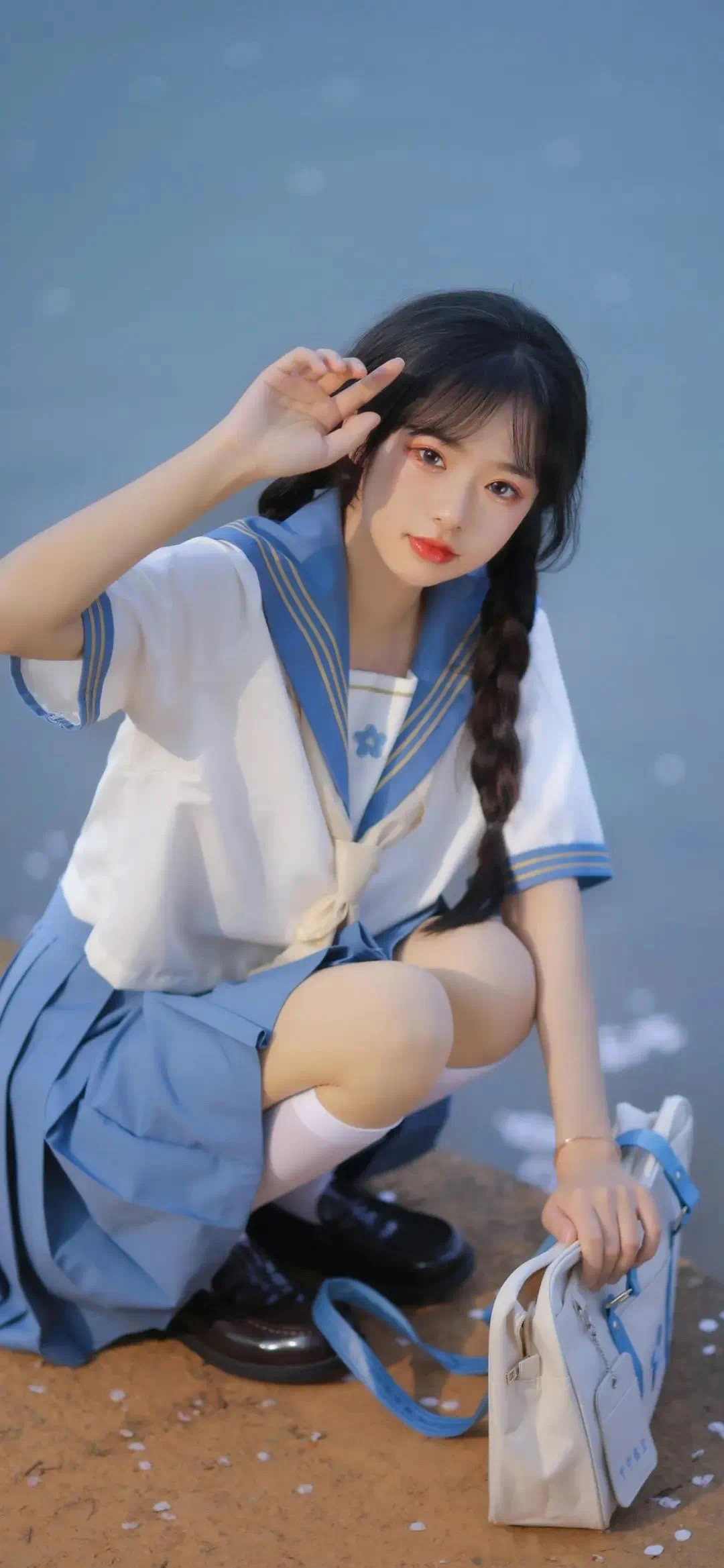 美女照片卡通教程_美女高雅造型