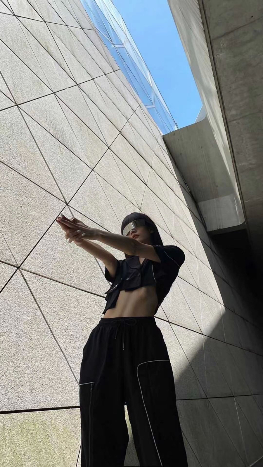 美女壁纸抖音_美女壁纸手机壁纸图片身材养眼