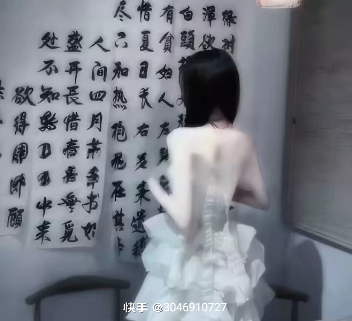 美女时尚街拍_美女照片相册壁纸