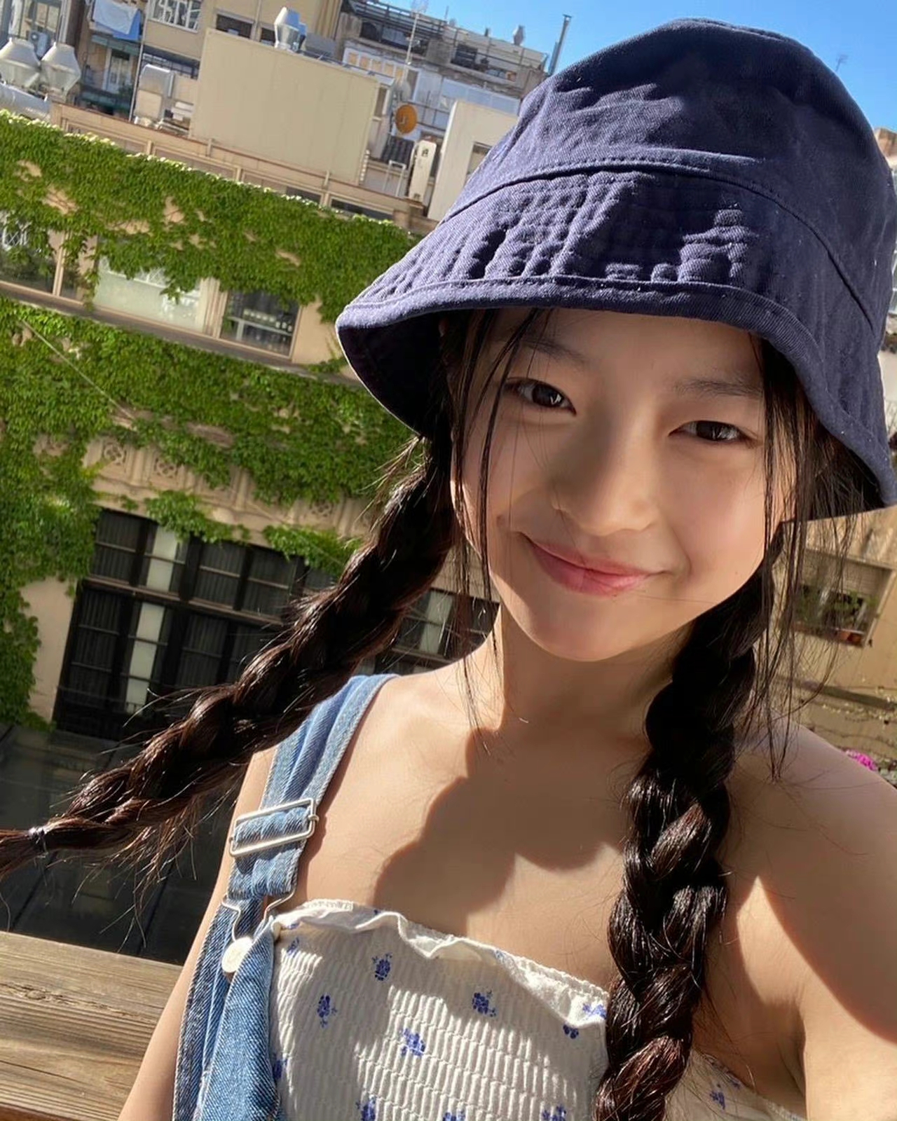 美女壁纸手机壁纸图片身材养眼_美女照片游泳写真素材