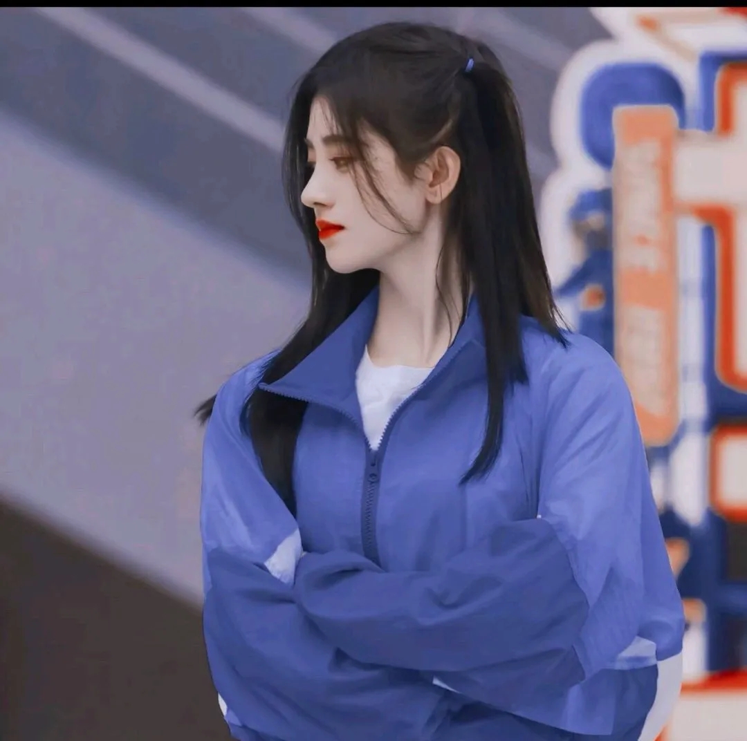 美女图片微信头像_美女壁纸桌面免费